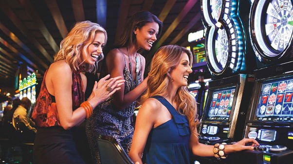 Platform raja langit77 menampilkan sportsbook Liga 1, kasino langsung, dan permainan slot